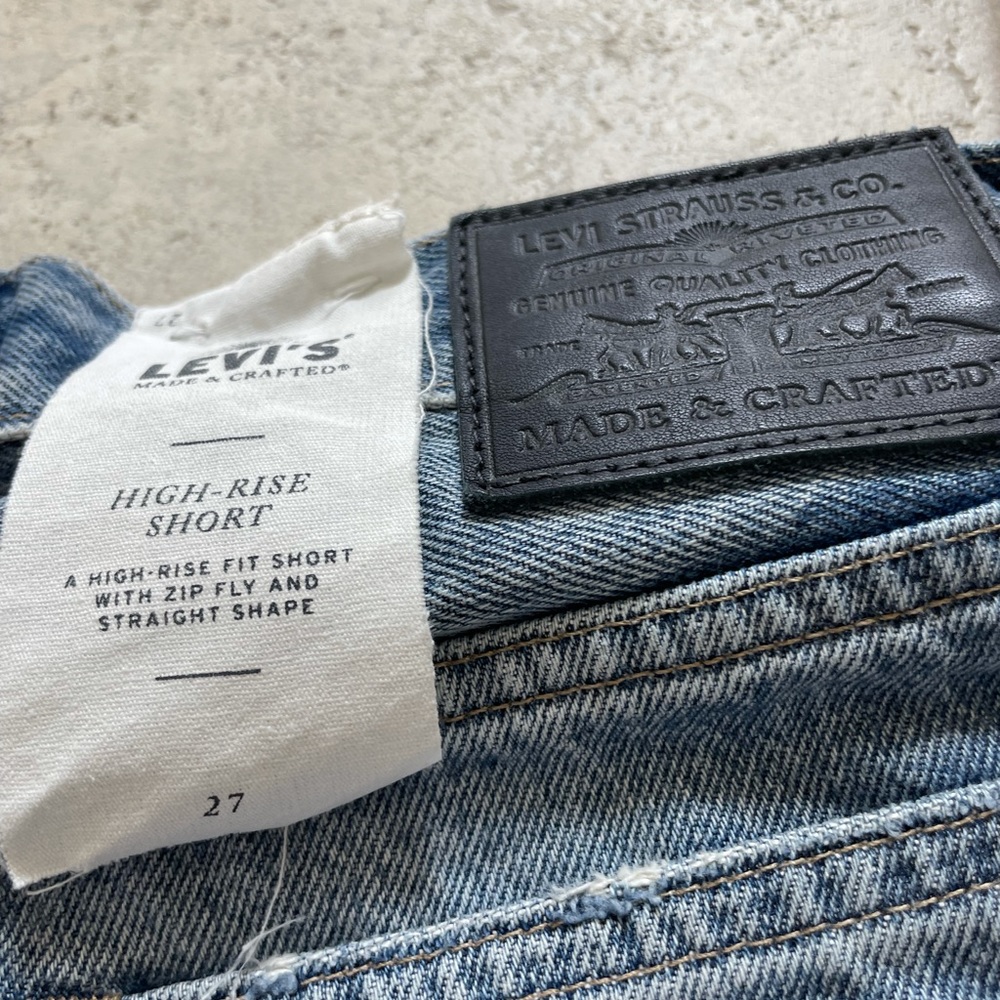 LEVIS HIGH RISE SHORT - Picture 4 of 4